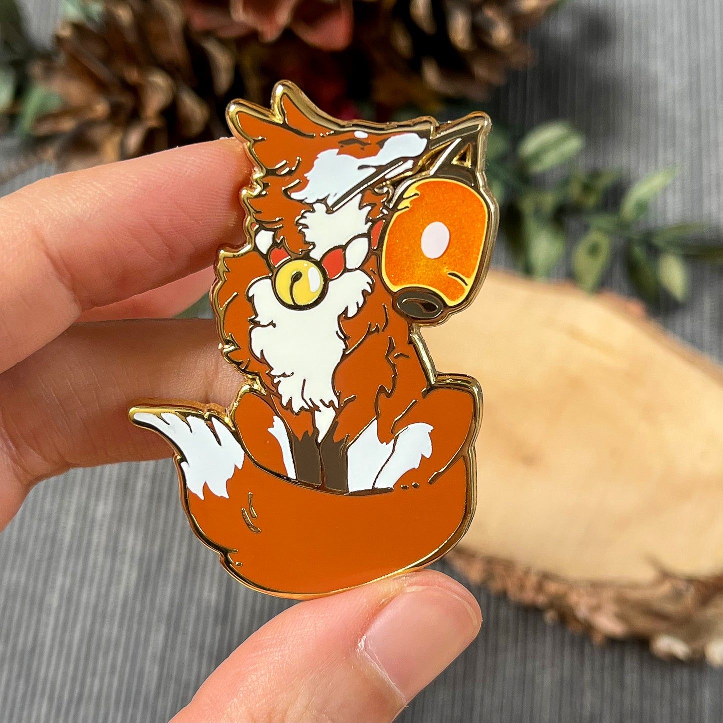 Fox with a lantern | Enamel Pins