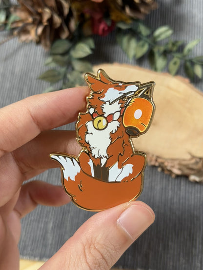 Fox with a lantern | Enamel Pins