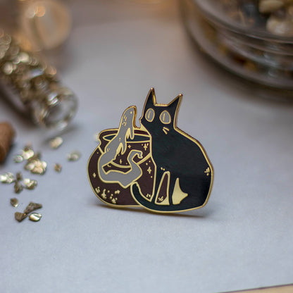 Meeting A Friend | Enamel Pin - Aurigae Art &Illustration